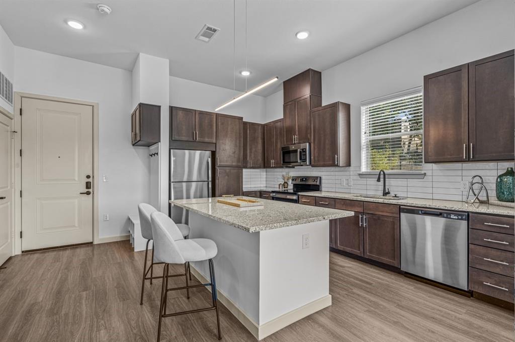 3120 E Park Row Drive 2214 — photo