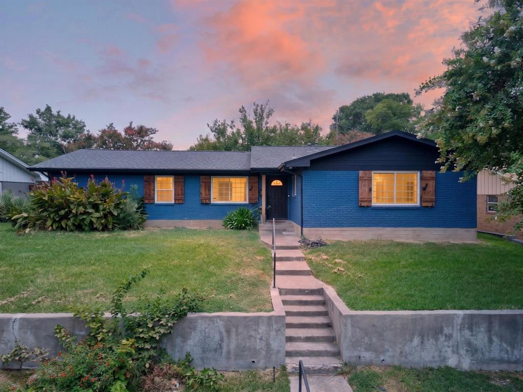 505 Whittle Way — photo