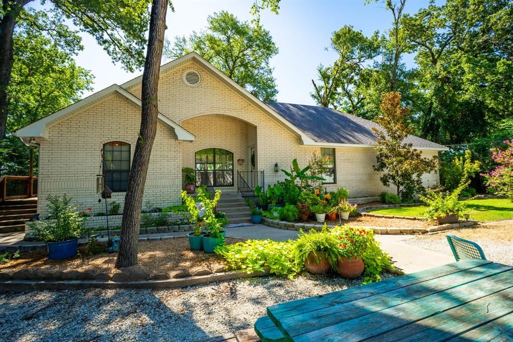 535 FM 2681 — photo