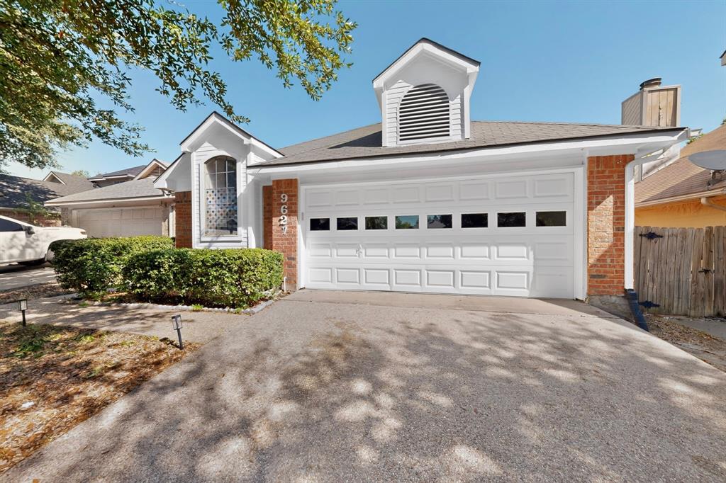 9627 Kerrville Street — photo