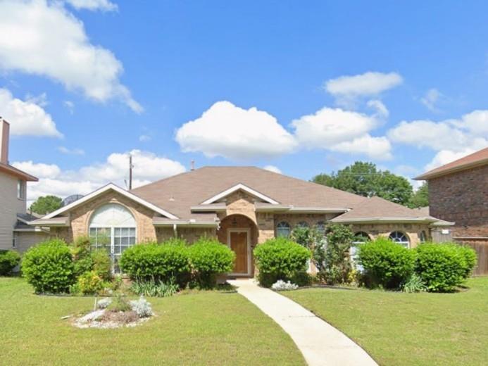 1304 Rosewood Lane — photo