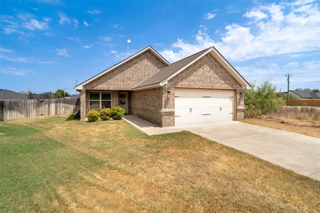 2324 Creek Drive — photo