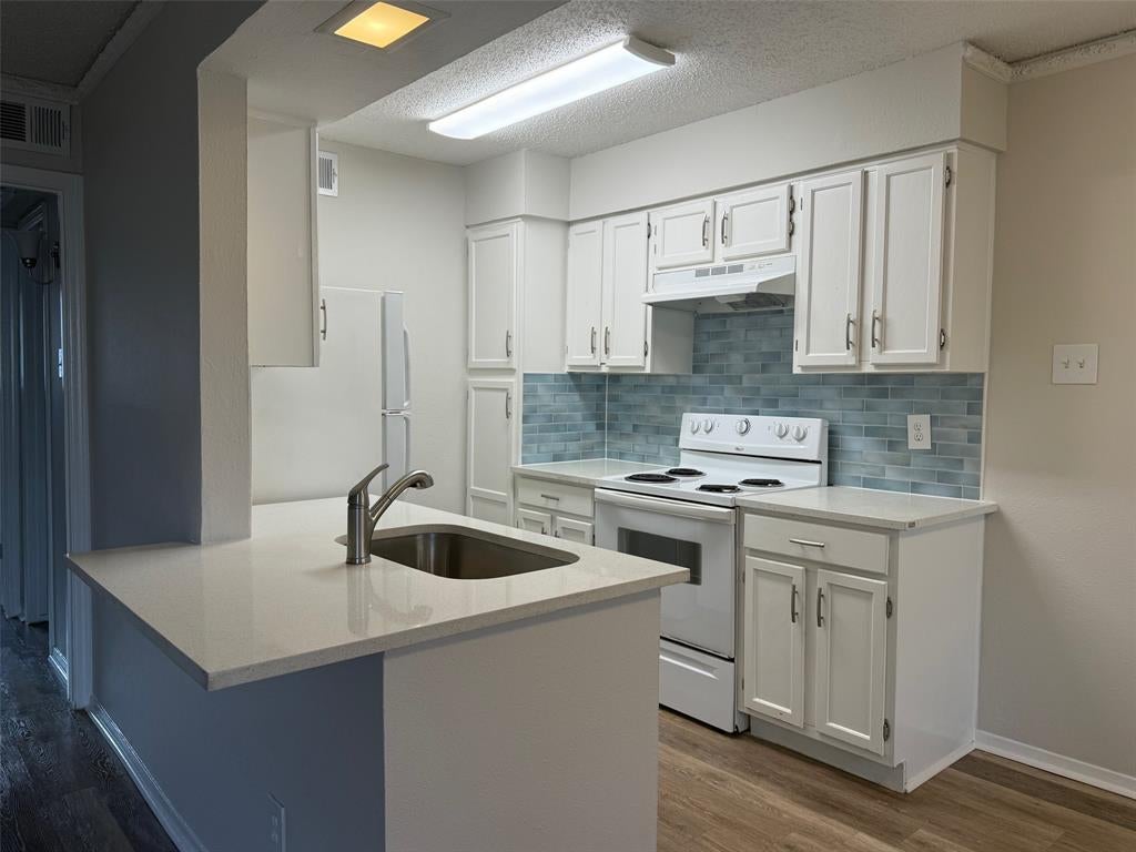 3624 Parkridge Drive 214 — photo