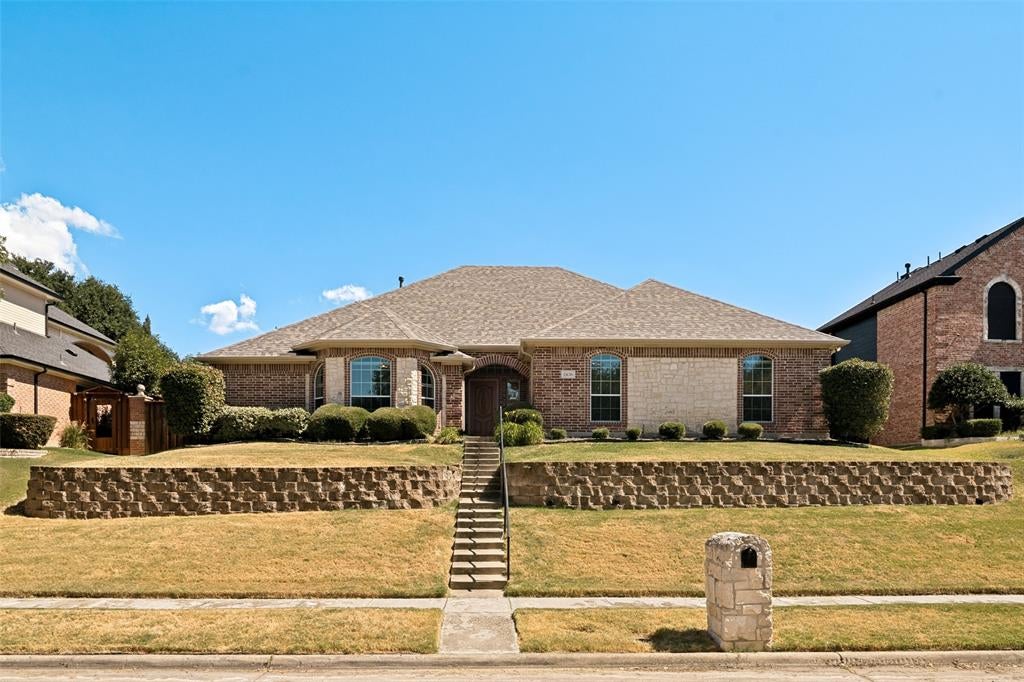 2426 Club Creek Boulevard — photo