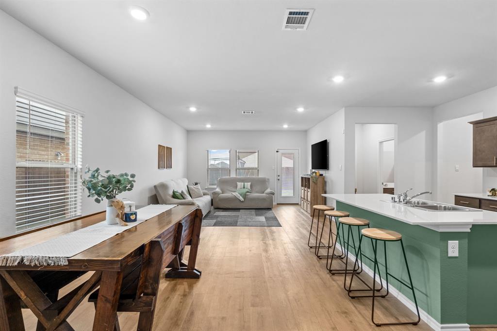 919 Sunrise Lane — photo