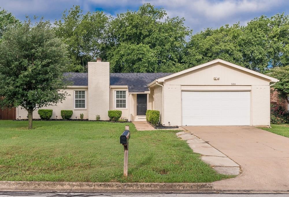 504 Circleview Drive — photo