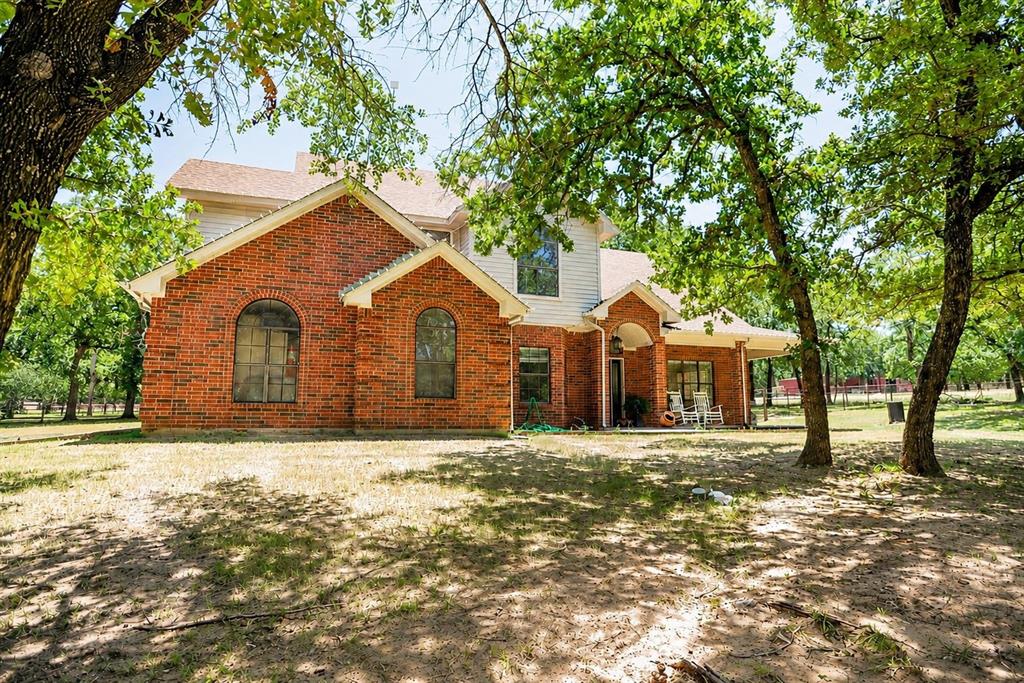 696 Indian Trail — photo