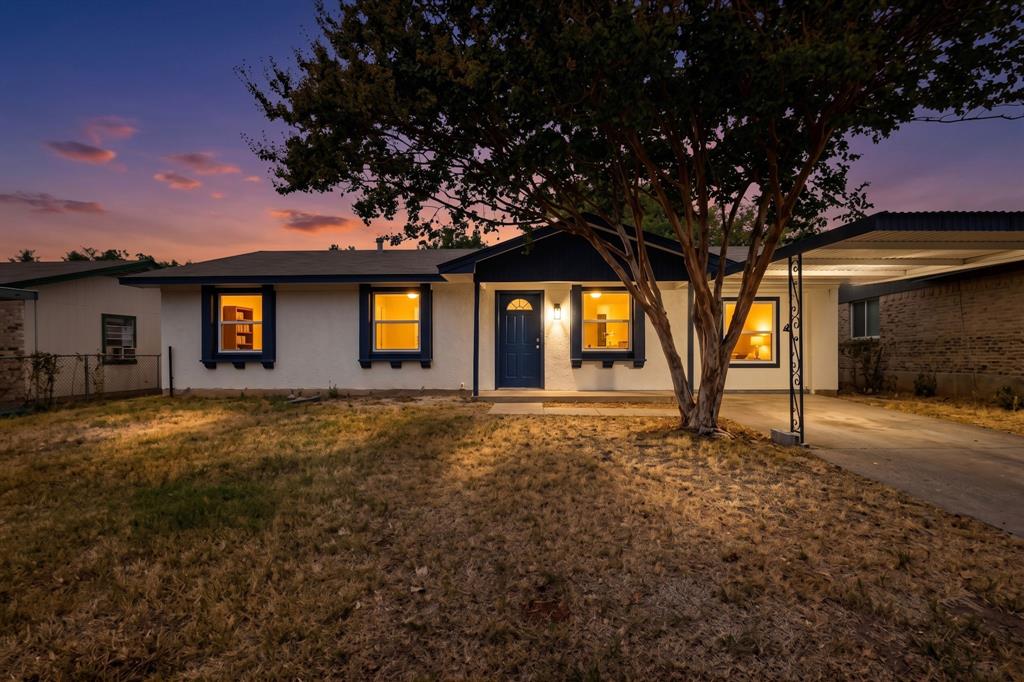 661 Edgeglen Drive — photo