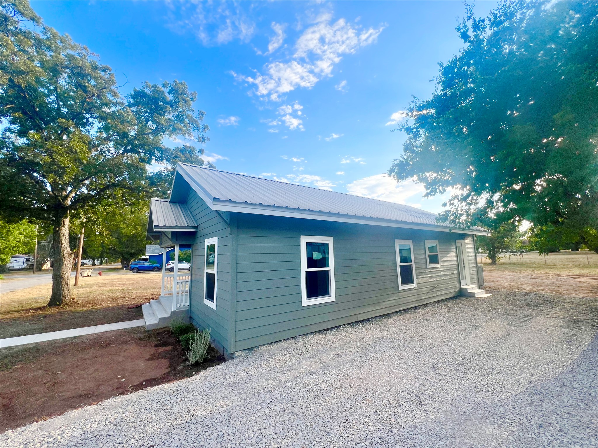 206 Vine Street, Bangs, TX 76823 — photo 3