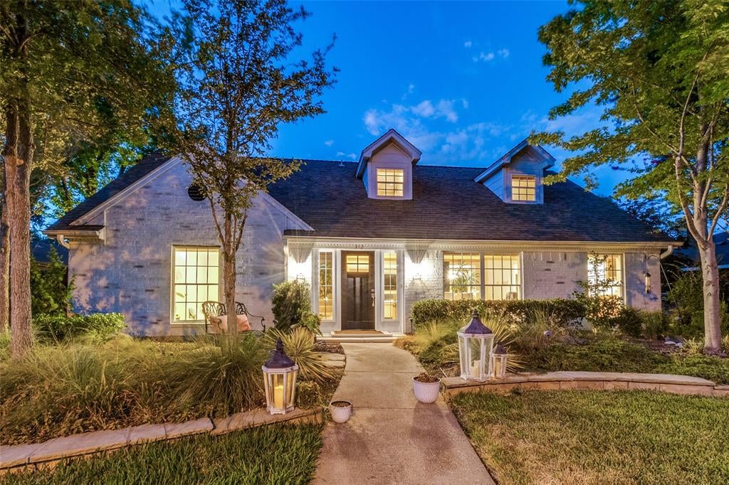 312 Canyon Valley Drive — photo