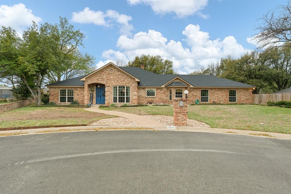 1004 Canyon Court — photo