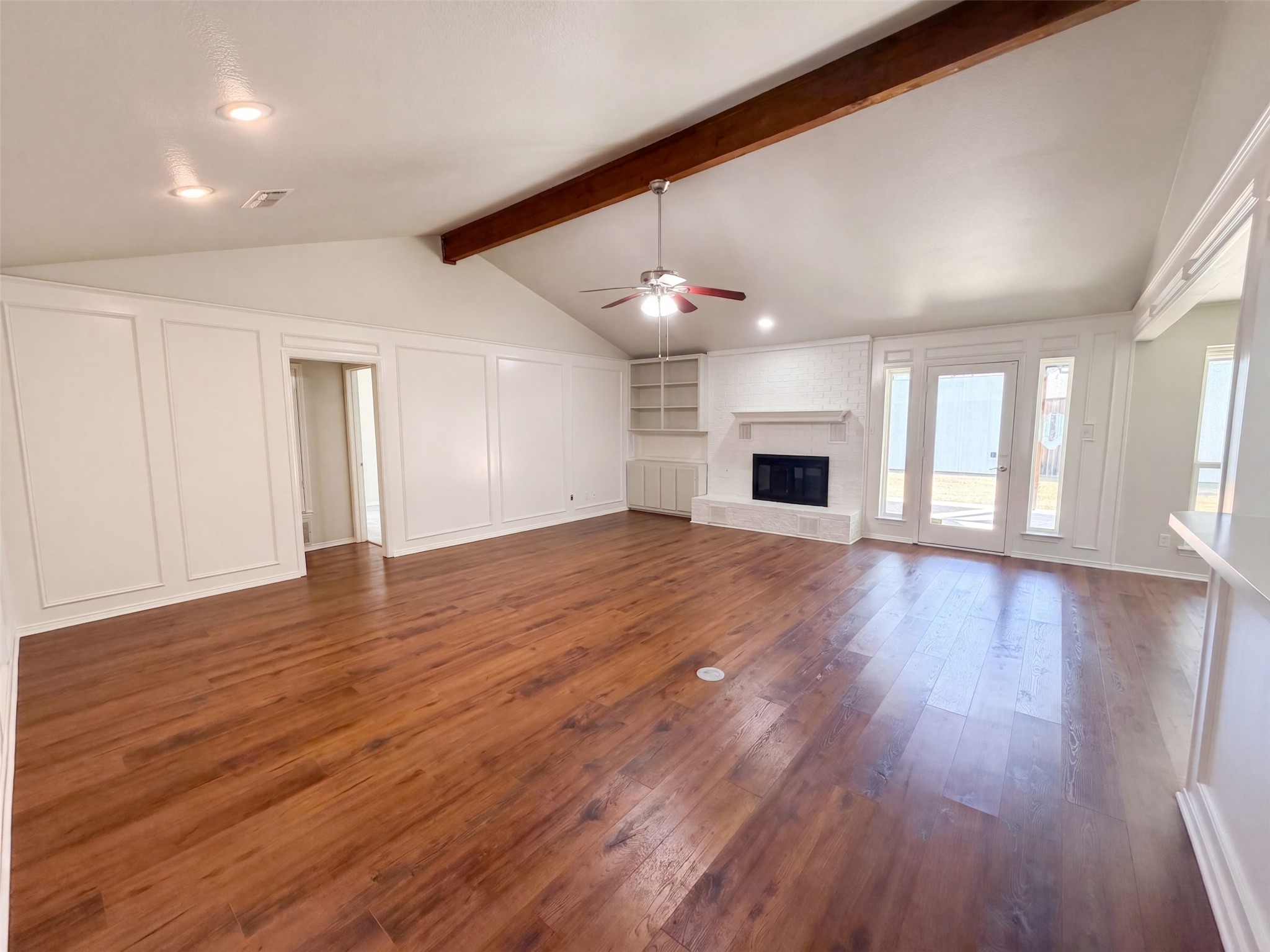 1208 Hillcrest Drive, Euless, TX 76039 — photo 3