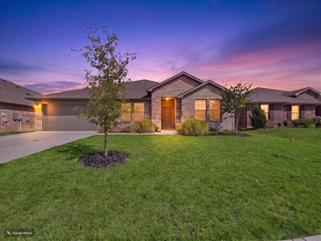 1449 Bennett Drive — photo