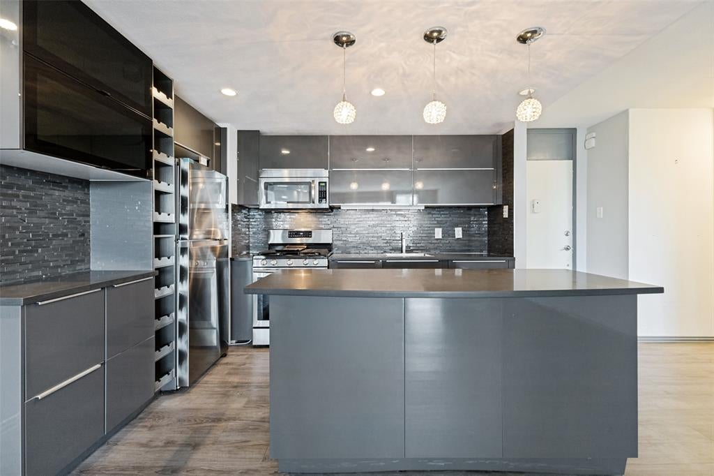 3883 Turtle Creek Boulevard 808 — photo