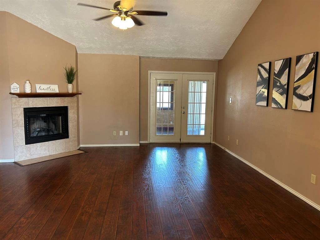 1125 Glyndon Drive — photo