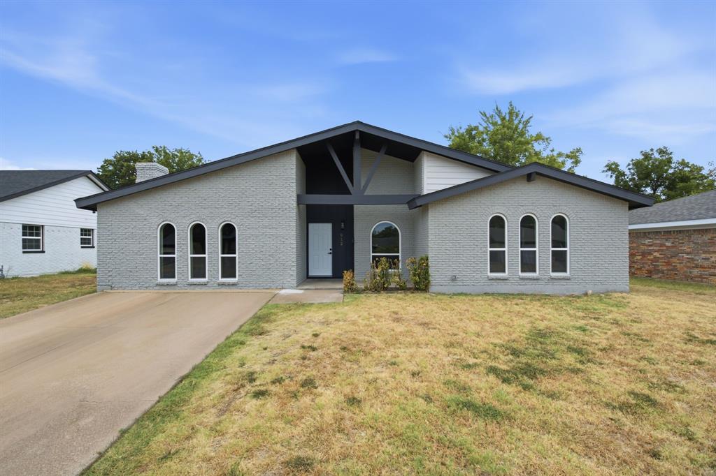 912 Kelley Drive — photo
