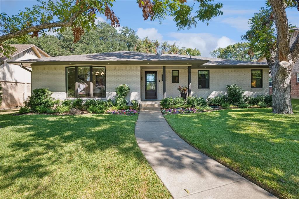 9553 Estate Lane — photo