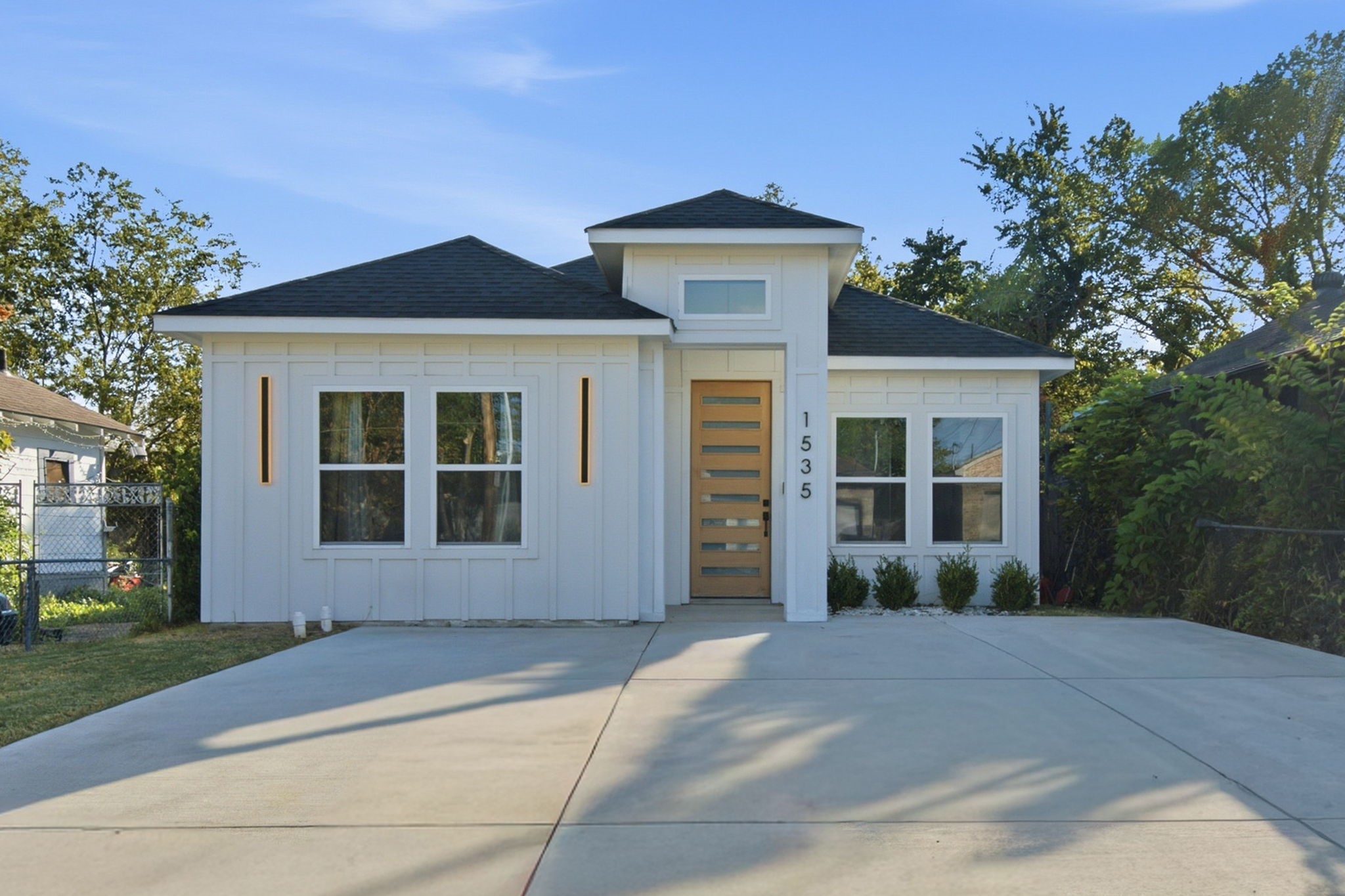 1535 Caldwell Street — photo