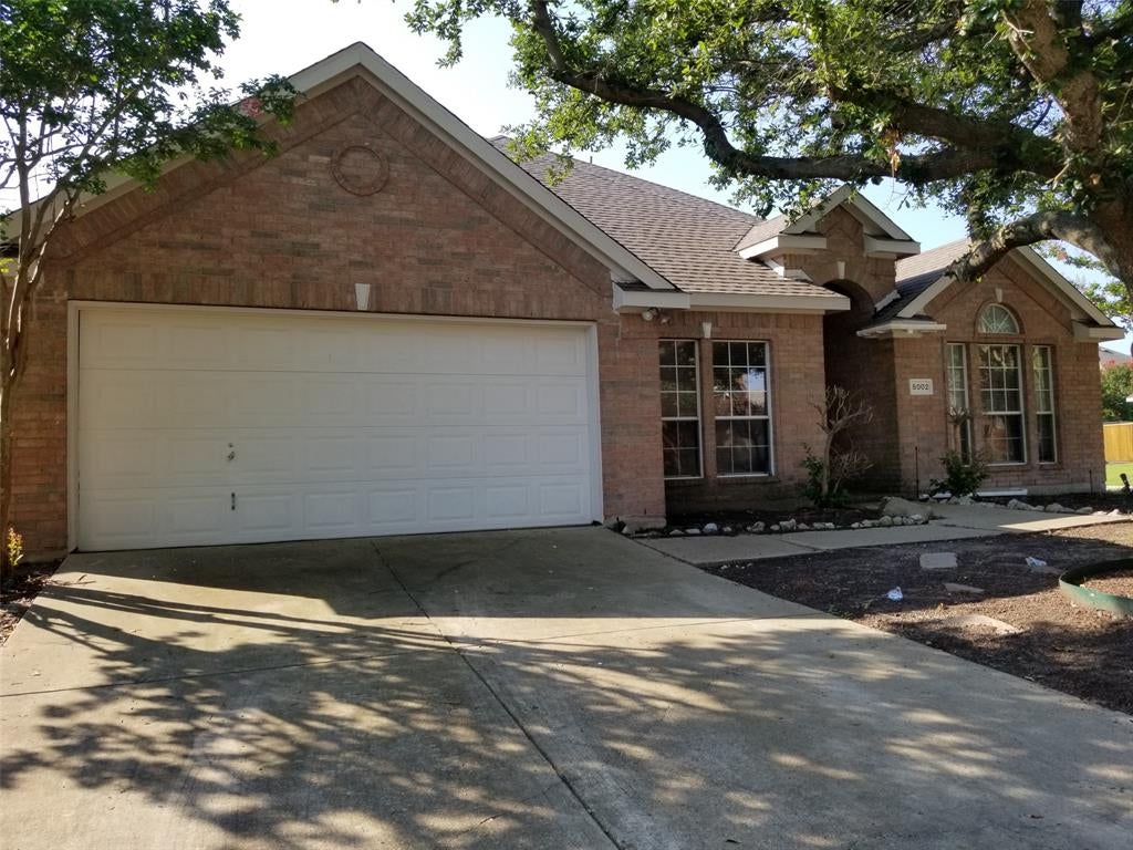 8002 Killarney Lane — photo