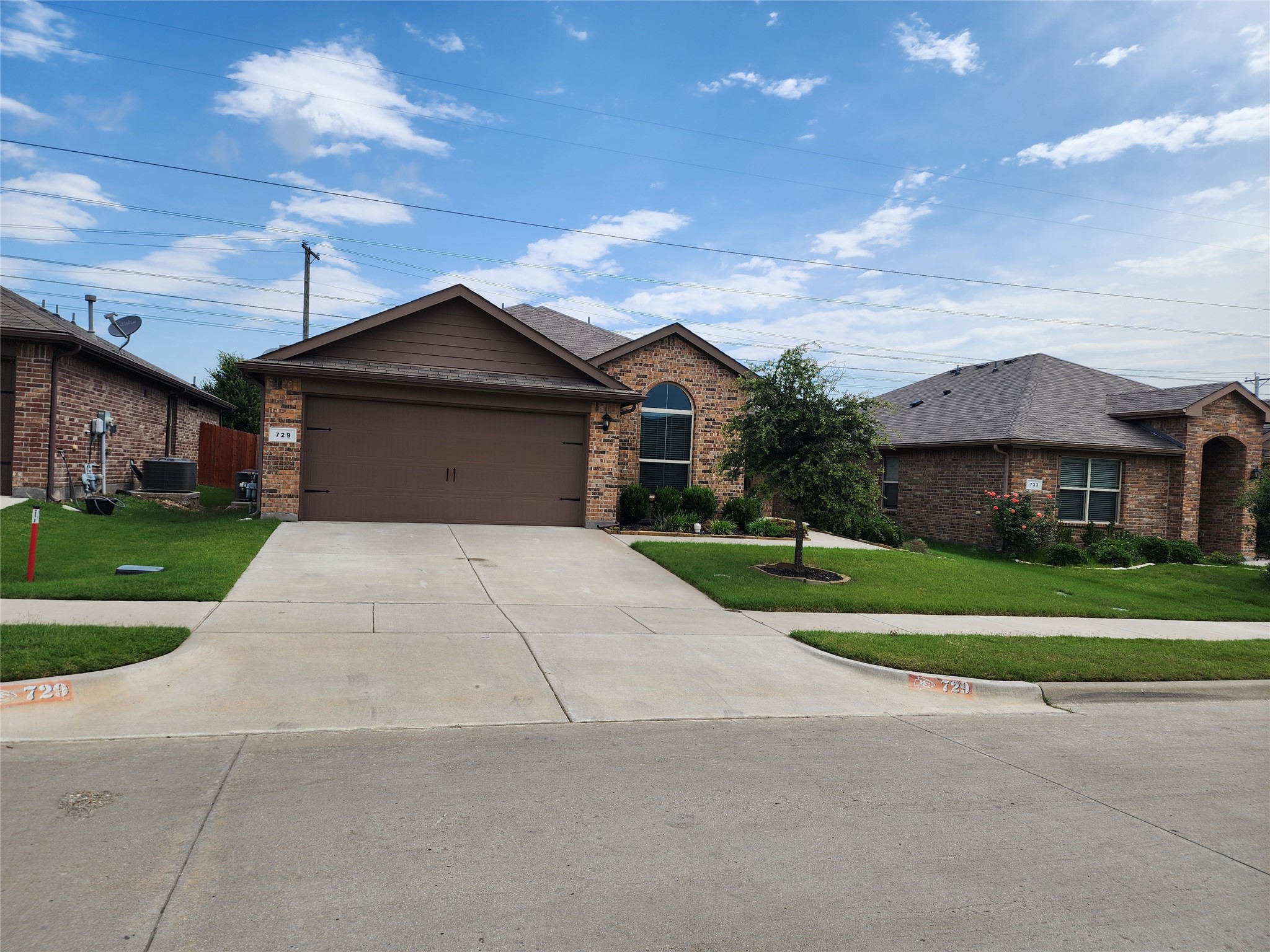 729 Watson Way — photo