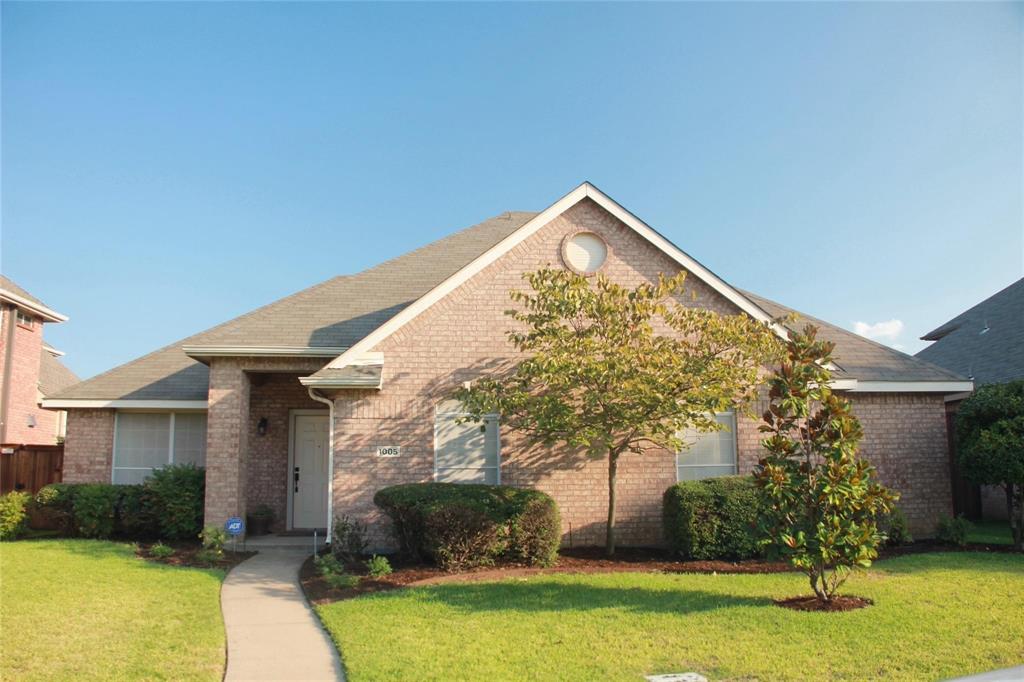 1005 Calgary Court — photo