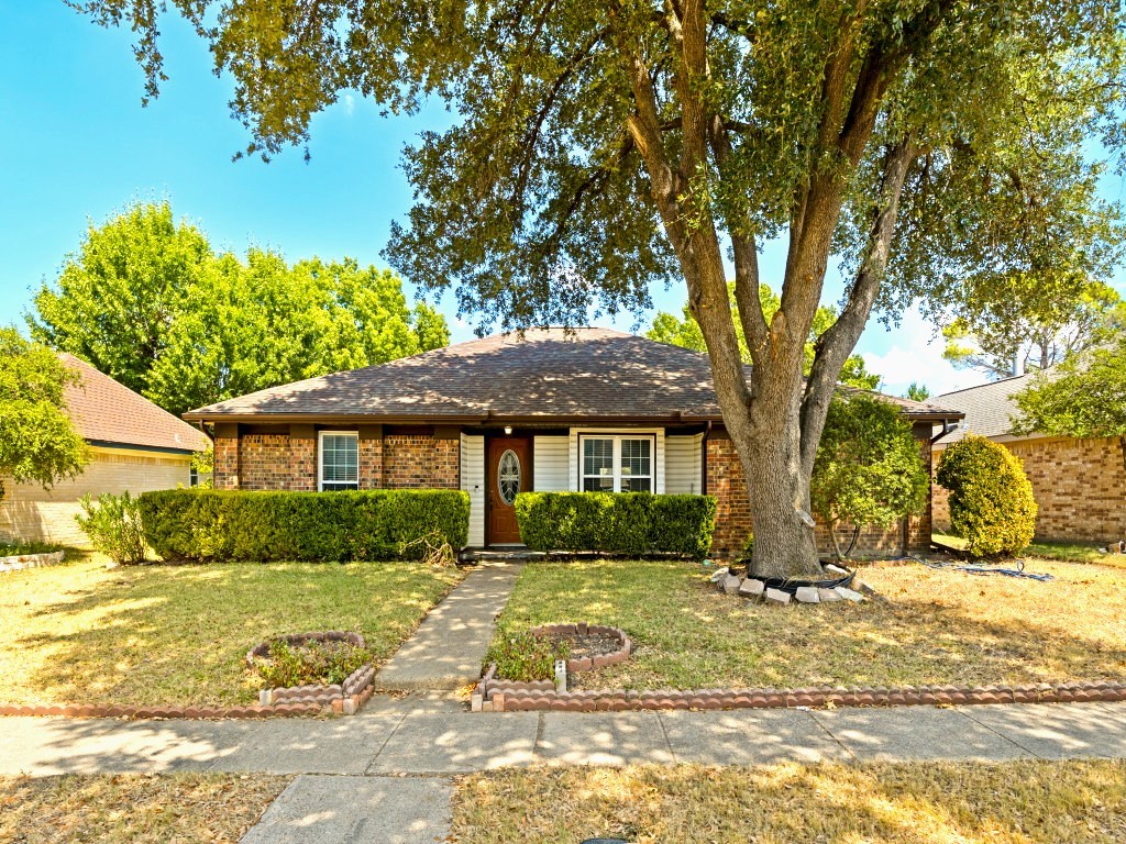 305 Jessica Drive — photo