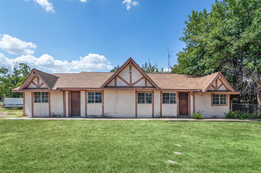 612 Meadow Park Drive — photo