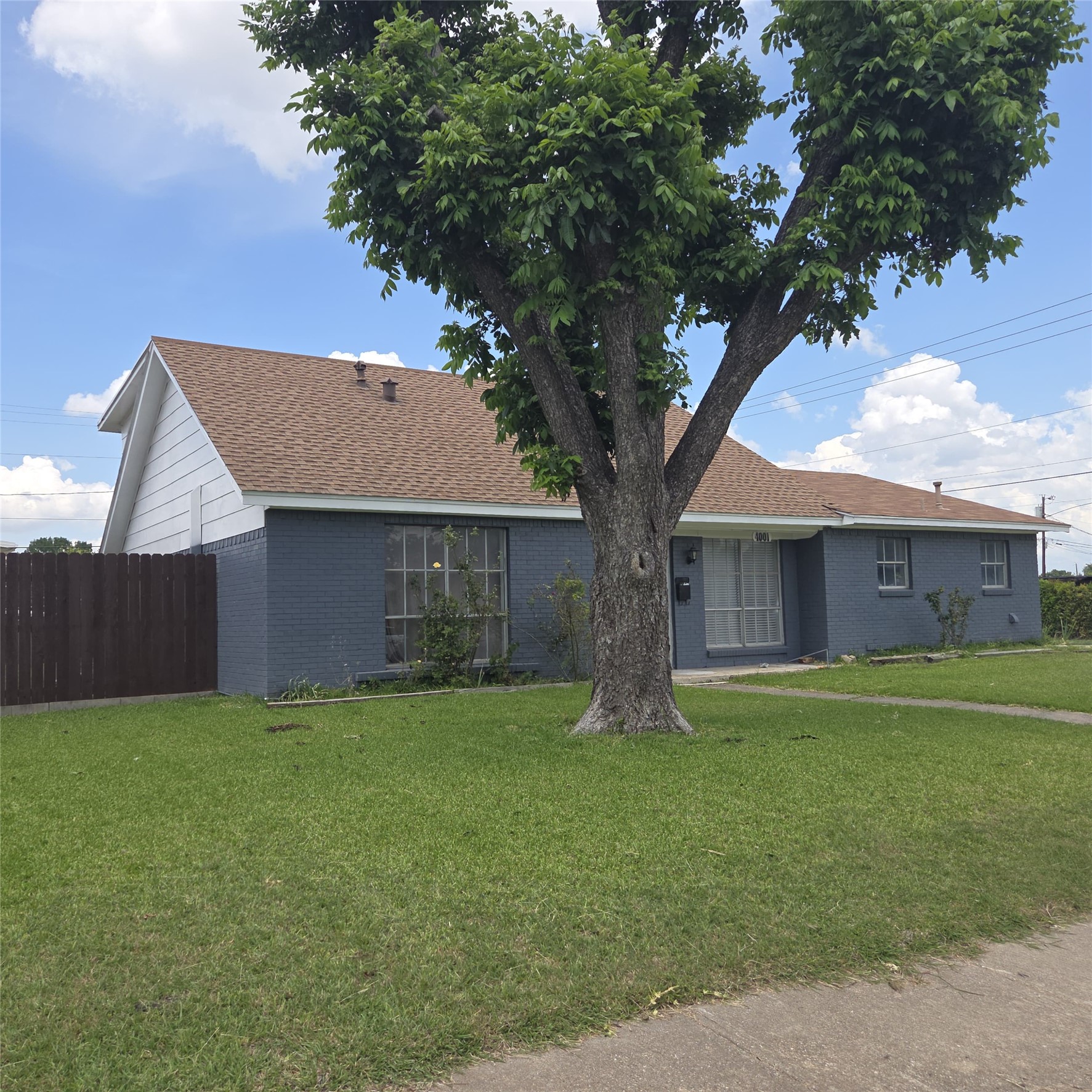 4001 Burning Tree Lane — photo