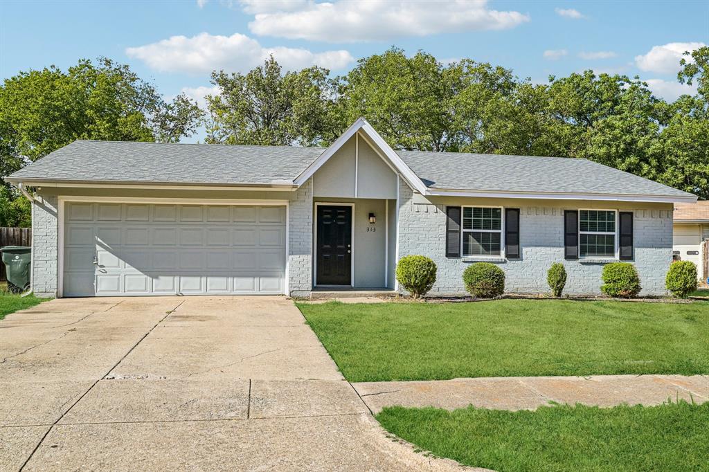 313 Meadowcreek Lane — photo