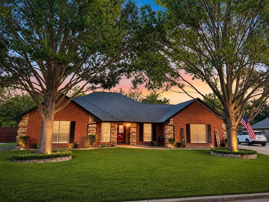 413 Flagstone Drive — photo