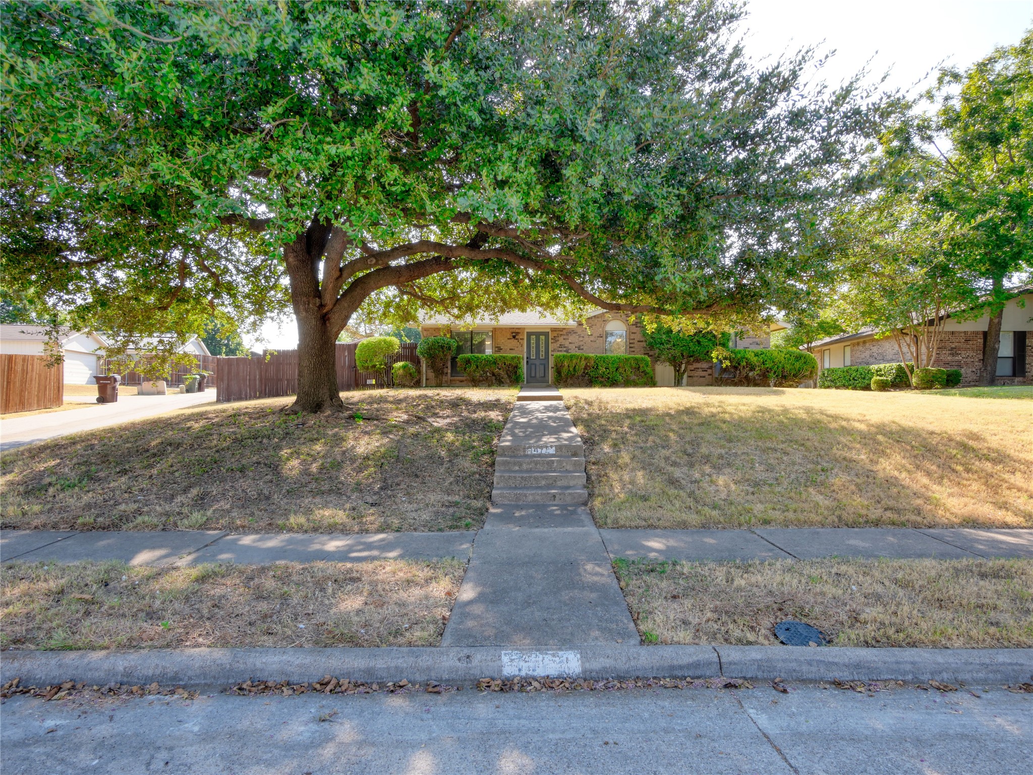 1472 Rockshire Drive — photo
