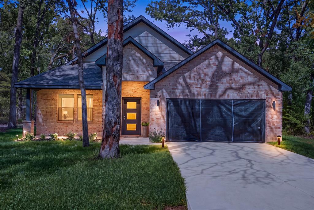 219 E Beachwood Loop — photo