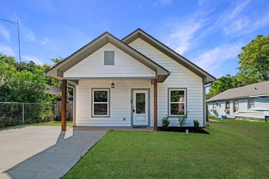 204 Bradford Ave — photo