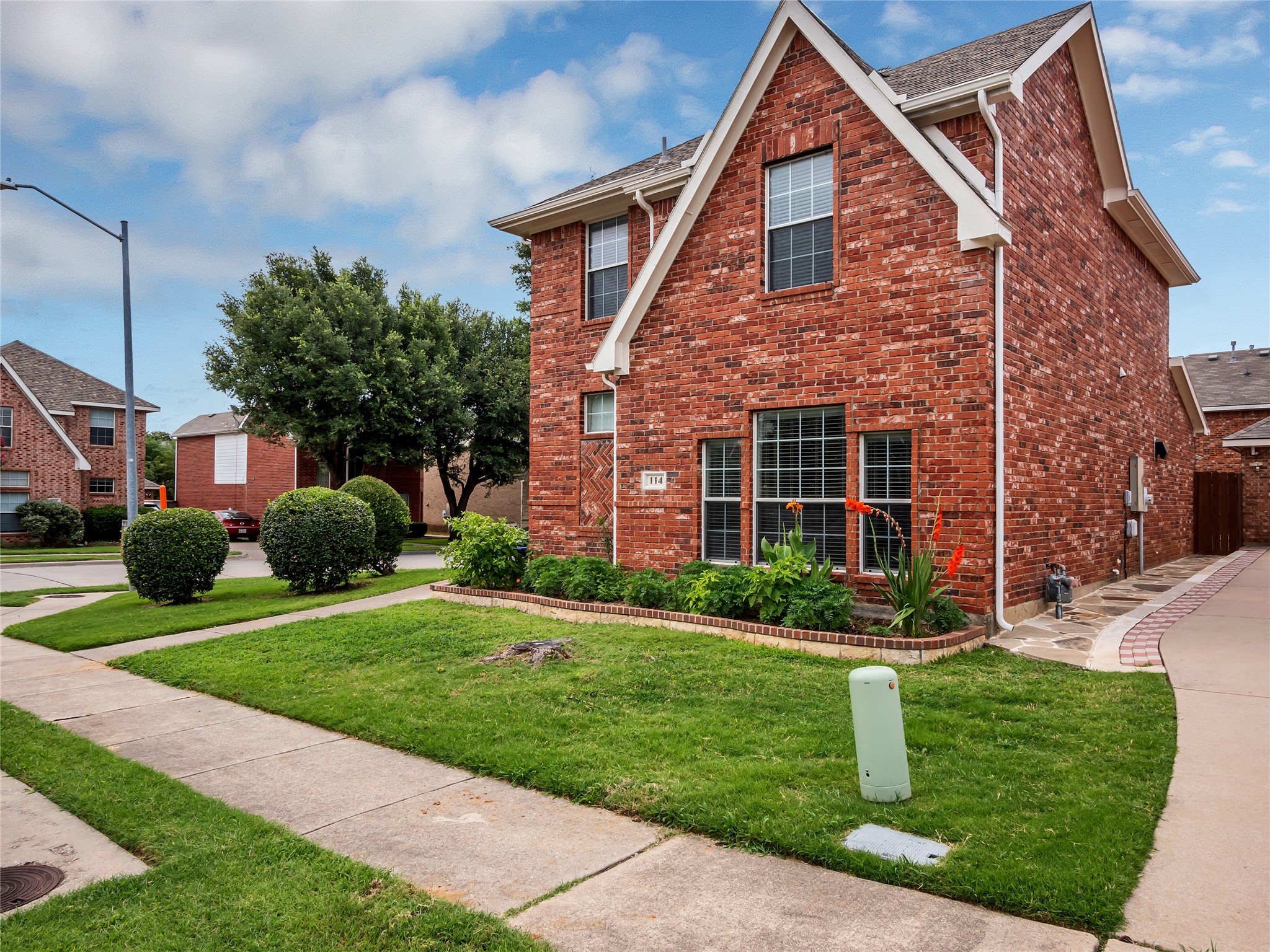 114 Constitution Drive, Euless, TX 76040 — photo 3