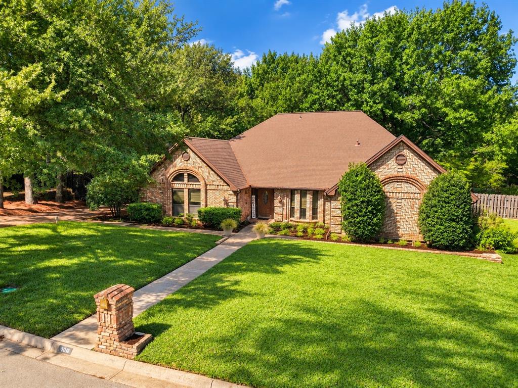 4016 Windermere Drive — photo