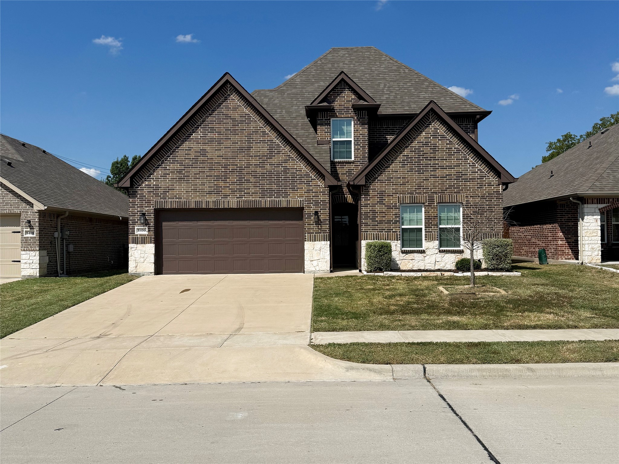 8406 Grant Lane — photo