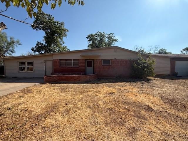 751 Glendale Drive — photo