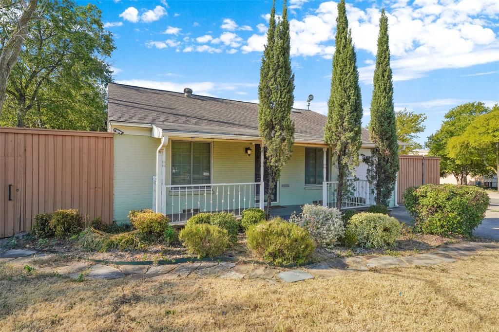 4802 W Mockingbird Lane — photo