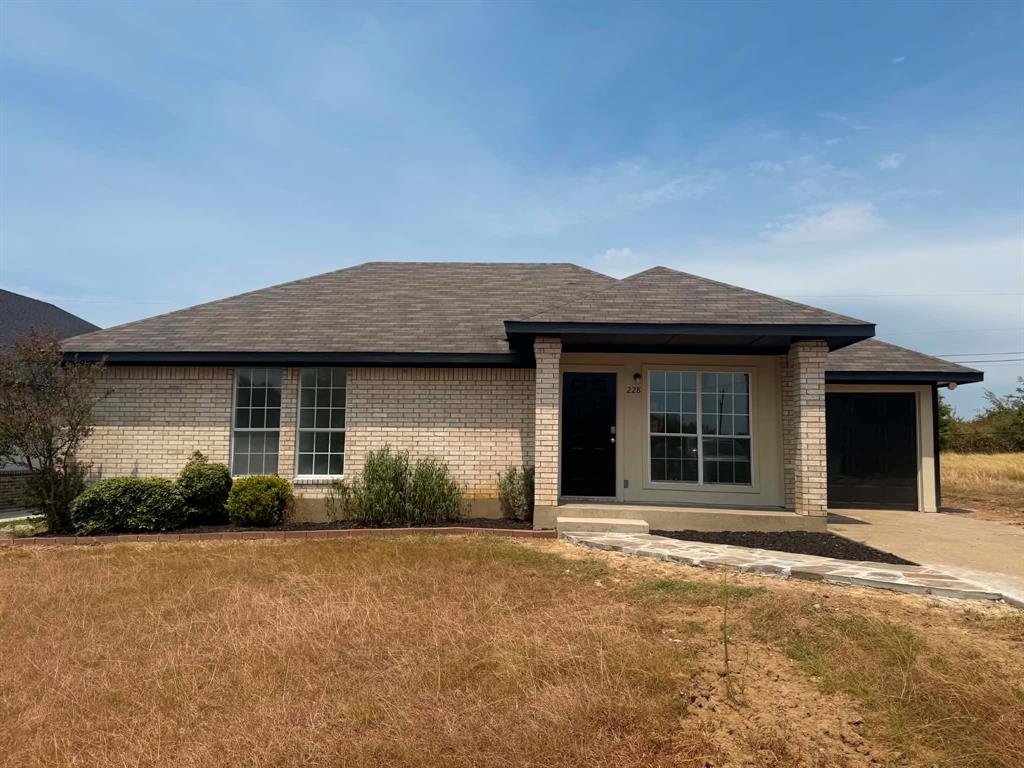 228 Skiff Drive — photo