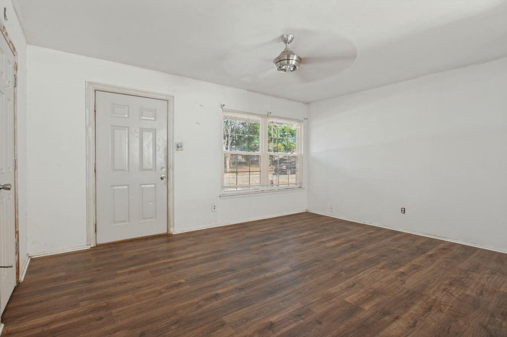 1024 Harris Drive, Euless, TX 76039 — photo 2