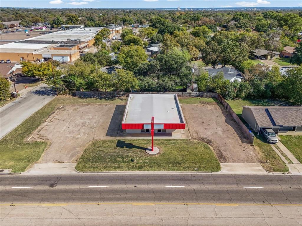 1311 N New Road B — photo