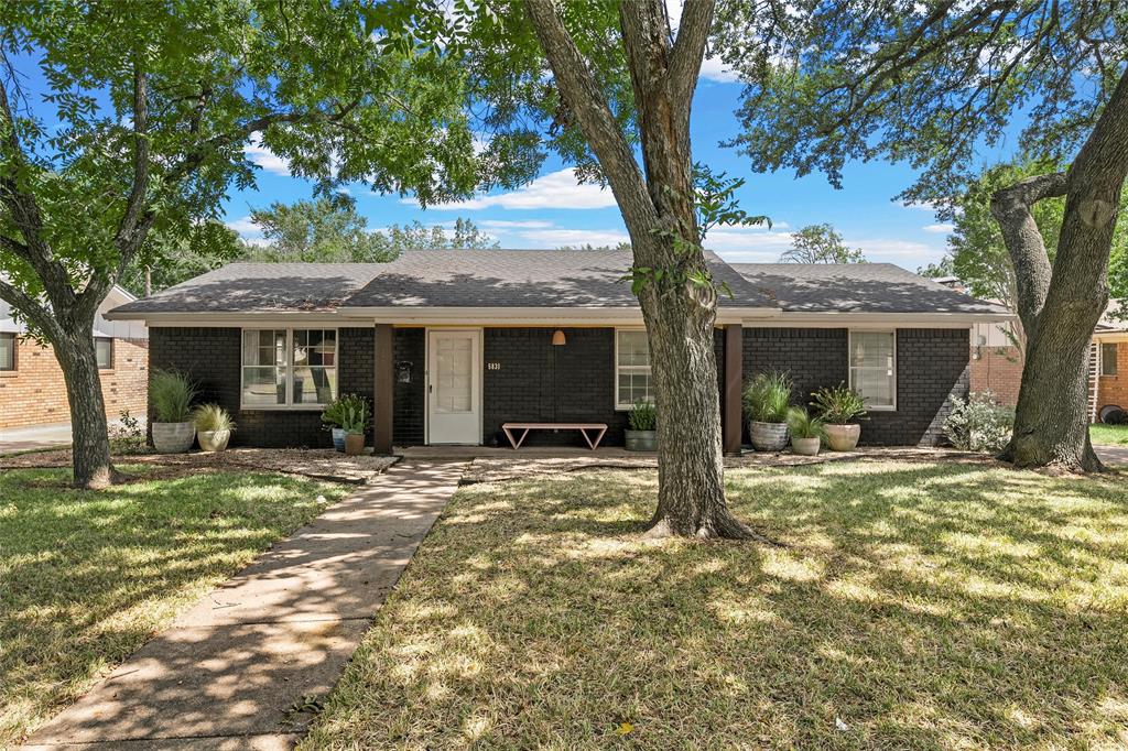 5831 Caldwell Street — photo