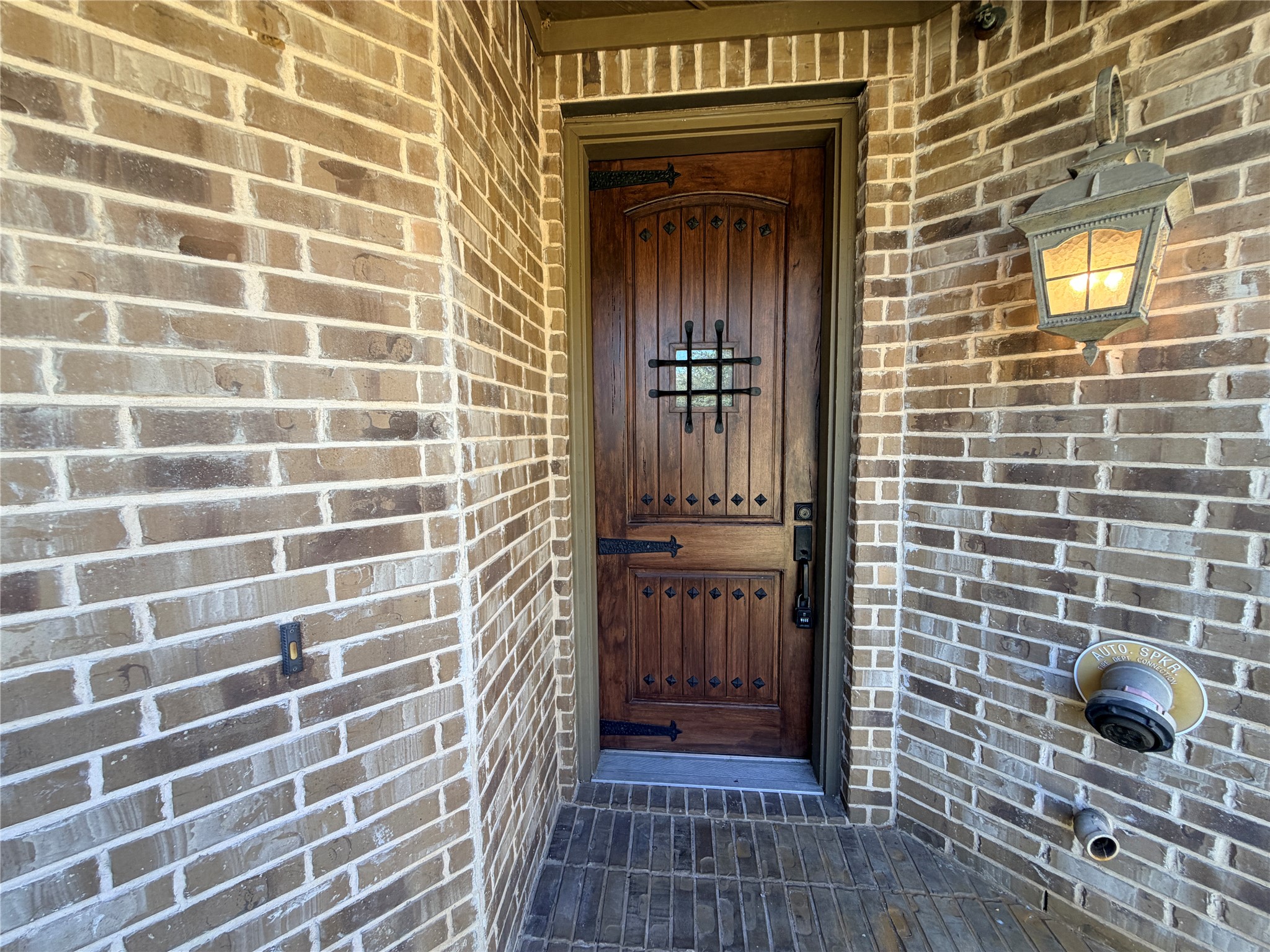 950 Brook Forest Lane, Euless, TX 76039 — photo 3