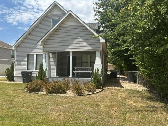 1405 James — photo