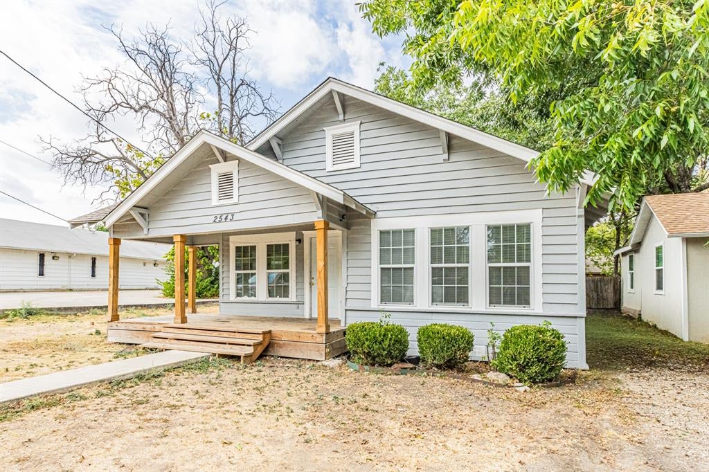 2543 E Ann Arbor Avenue — photo