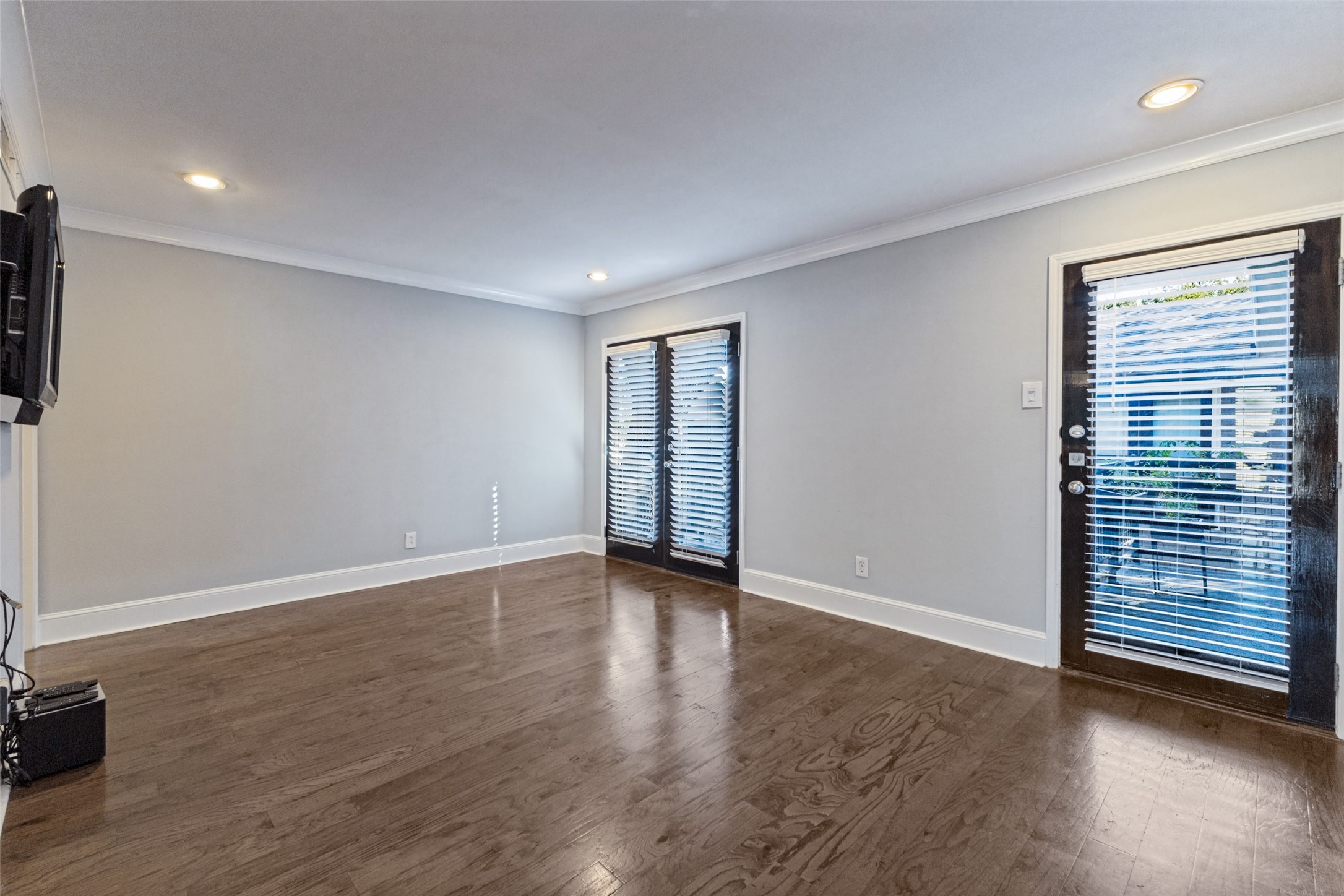 10207 Regal Oaks Drive 210 — photo