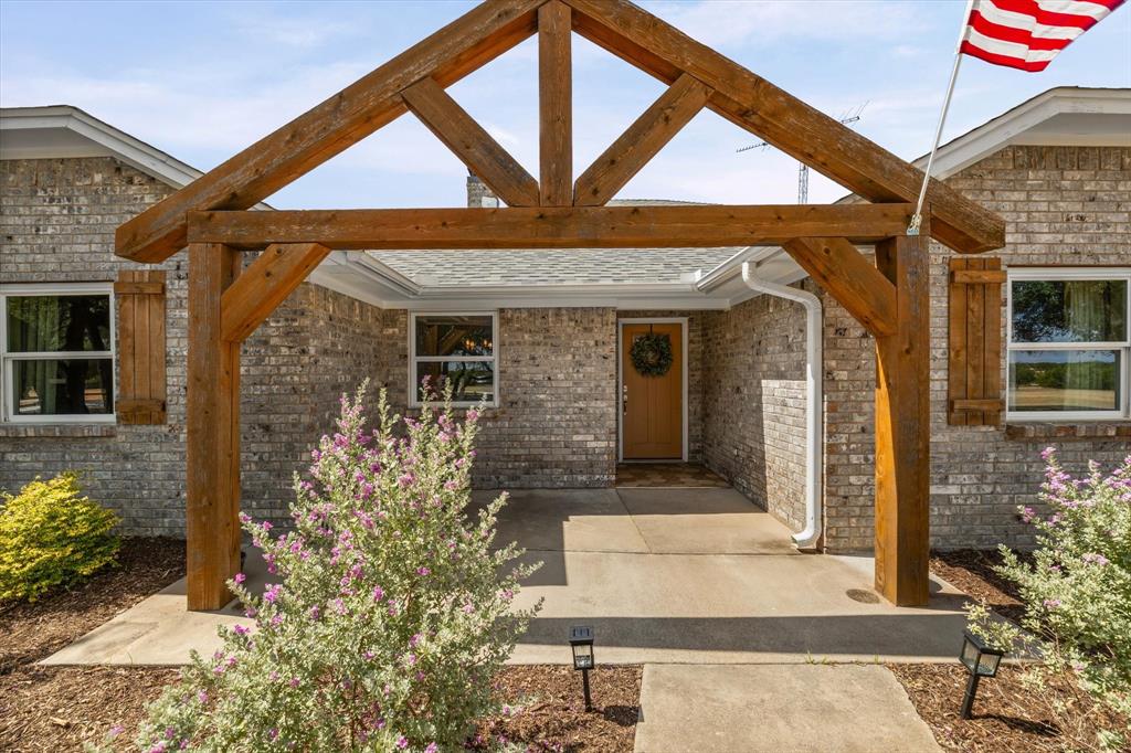 314 Bend Of The Bosque Road — photo
