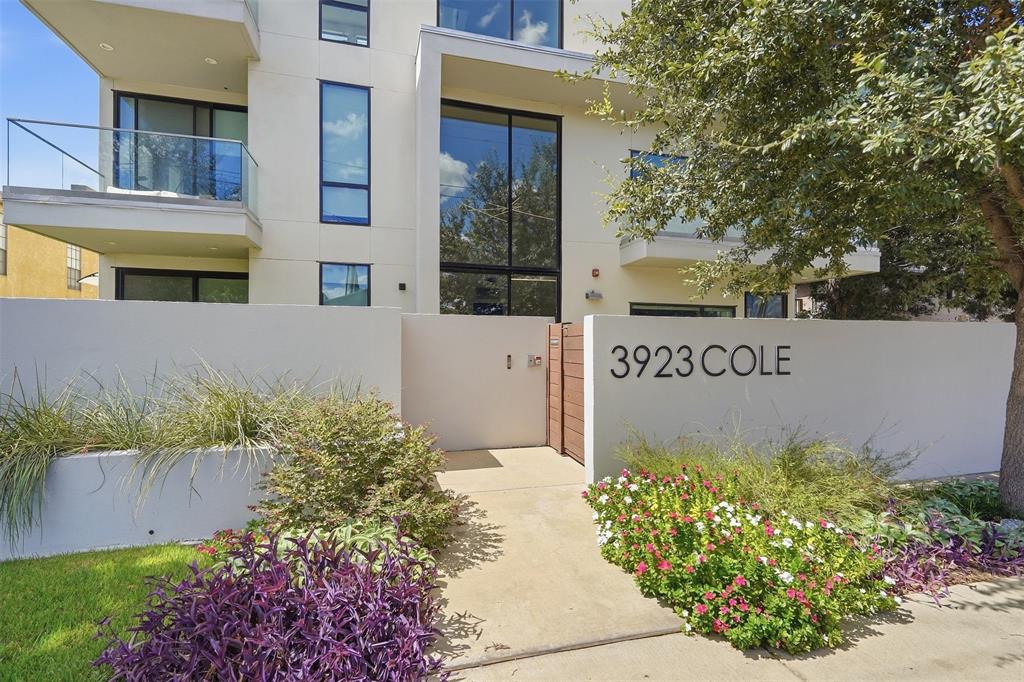 3923 Cole Avenue 201 — photo