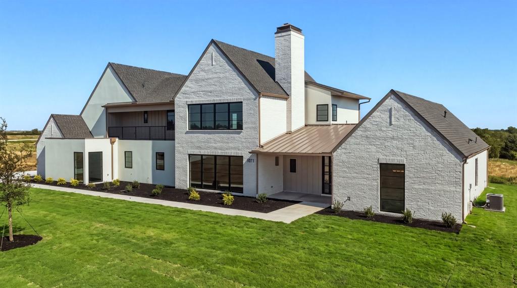 1071 Lakeway Drive — photo