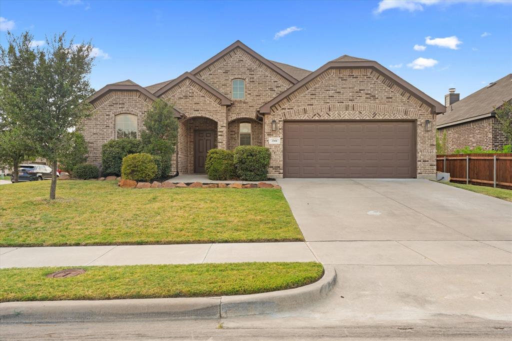 3501 Meadowtrail Lane — photo